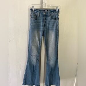 Hollister High-Rise-Flare Hollister Soft Stretch Jeans